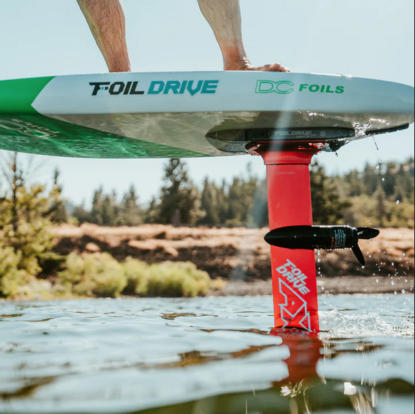Foil Drive Assist MAX x AXIS Integrated Mast