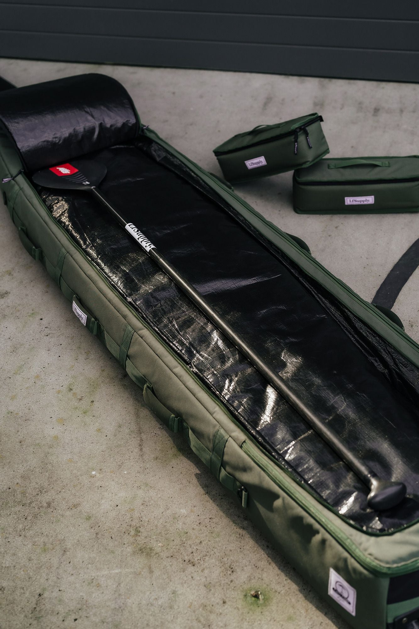 LF Supply Ultimate DW Travel Bag Wheelie